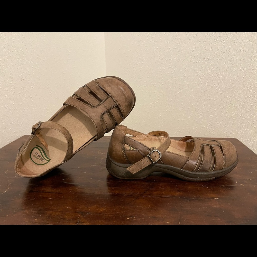 Dansko Kiera Mary Jane Shoes Womens 38 Brown Leather Casual Round Toe Comfort.